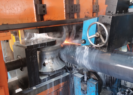 HG273 Kalınlığı 2-4mm Galvanizli Karbon Çelik kaynaklı boru kare boru değirmen