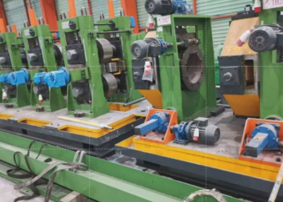 Yüksek Kaliteli 200 X 200 X 8 Mm Kare Boru Freze Makinesi Tüp Değirmen Makinesi
