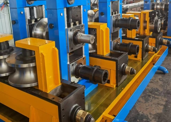 Kesinlik boru değirmeni kaynaklı karbon çelik boru değirmeni Diya 325mm - 530mm Hız 25m / Min