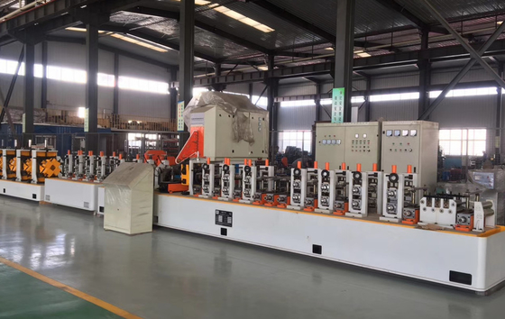 Çap 1/2 &amp;quot;-2 İnç Boru Değirmeni Hattı Maksimum 100m / Min Çelik Boru Üretim Hattı