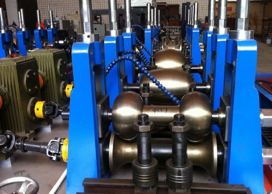 4mm Kalınlık Karbon Çelik Boru Üretim Hattı 380v 650KW 1 Yıl Garanti