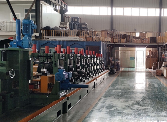 Galvanizli ince duvarlı çelik boru üretim makinesi üretim hattı 100 M/Min