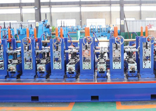 Paslanmaz çelik ERW Yüksek frekanslı kaynaklı boru değirmeni kare şekil için Büyük 130 × 130mm Boyut