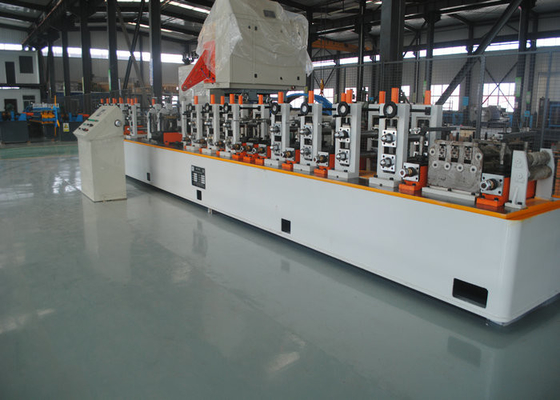 Kaynaklı Çelik boru100m / Min 300w Kare Boru İmalat Makinesi