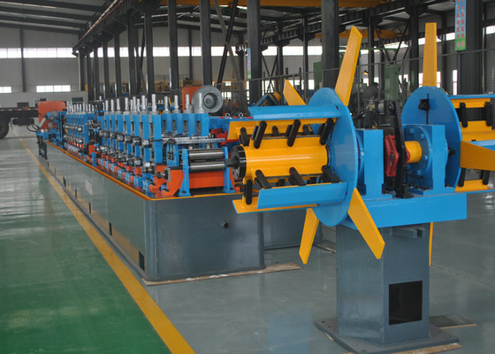 Otomatik Erw Çelik boru şekillendirme Hf kaynaklı boru fabrikası Üretim hattı Düzlük iyi