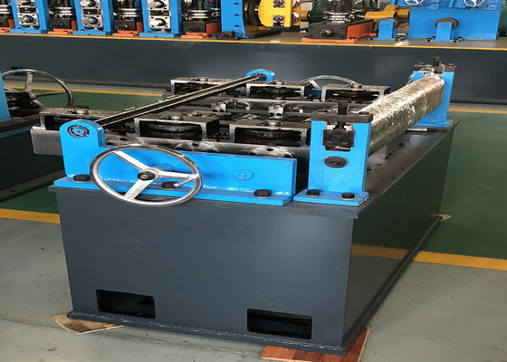 0,5 - 4,0mm Kalınlık Çelik Dilme Hatları Kesim / yüksek frekanslı çelik dilme Makinesi