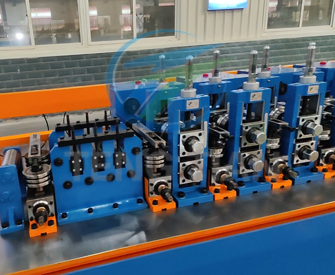 Tam Otomatik Çelik Boru Üretim Makinesi Yüksek hassasiyetli Sabit Performans
