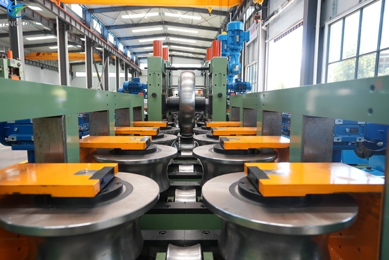 Yüksek hassasiyetli çelik boru üretim makinesi 380V