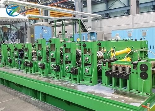 Galvanizli Çelik boru değirmen makinesi Uçan kesme hızı 90m / min
