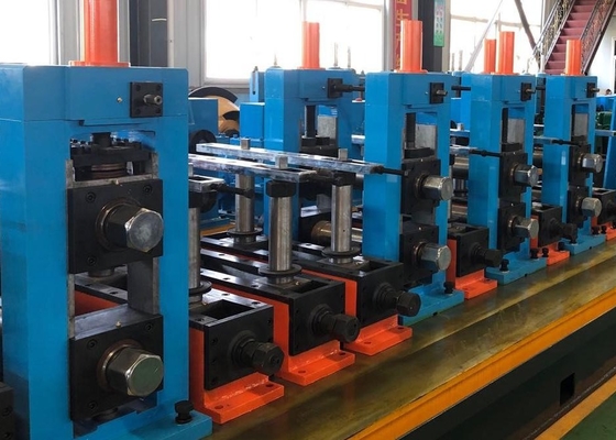 Yüksek Hassasiyetli İmalat Makineleri Gerilim 380v / 440v Çelik Boru Üretim Hattı