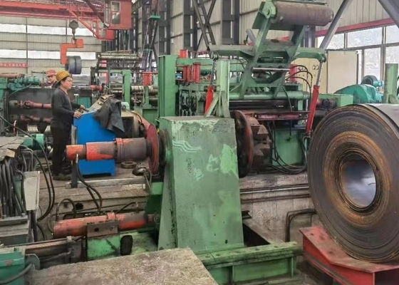 CE Maksimum Genişliği 1600mm Çelik Kesme Makinesi Maksimum Kalınlığı 5mm