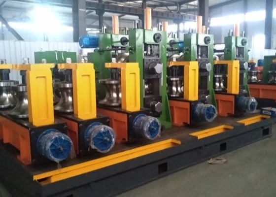Hızlı Değişiklik Kalıp Tüp Fırlatma Makinesi 153 MM Diametre Yüksek Doğruluk