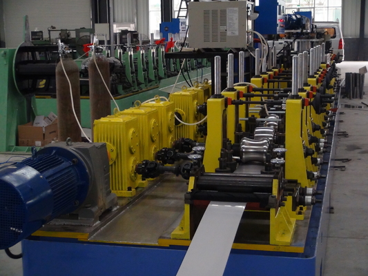 PLC Kontrollü ERW Çelik Boru İmal Makinesi 40-114mm Dış Çap