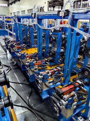 Çin Makine Profesyonel Tasarım ve Üretim Fabrikası Api Erw Çelik Tüp Üretim Düzeni 4-12mm Duvar Kalınlığı Tüp Yapım Makinesi