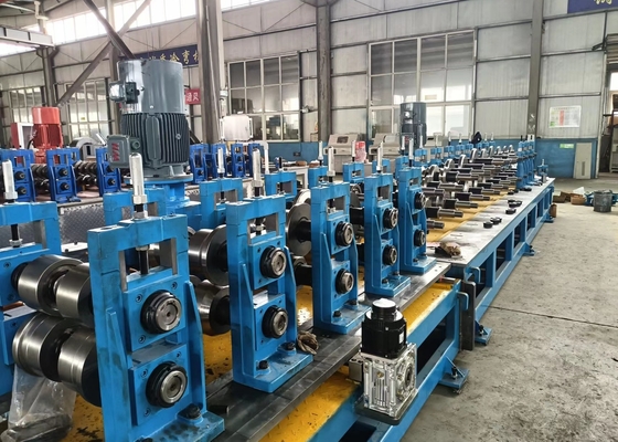 Galvanizli Metal Çatı Roll çelik boru üretim makinesi 80m/Min For Round
